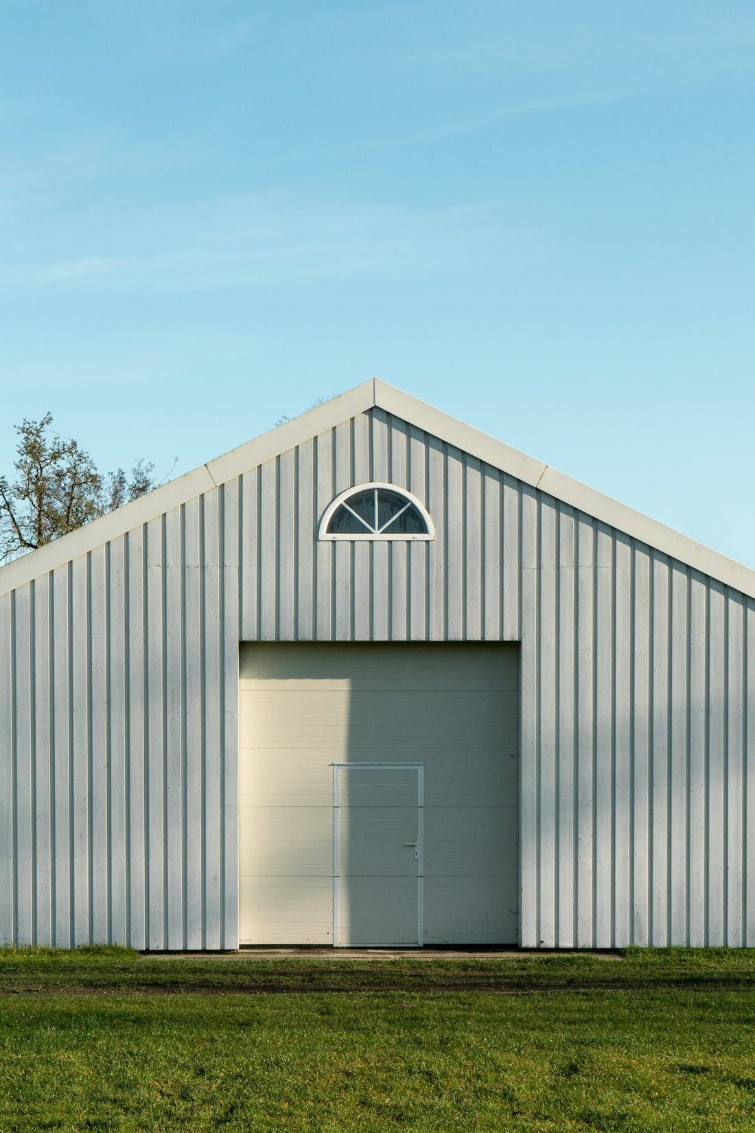 10 Ways Plastic Garden Sheds Provide Durability and Style to Gardens - JJ Building Materials