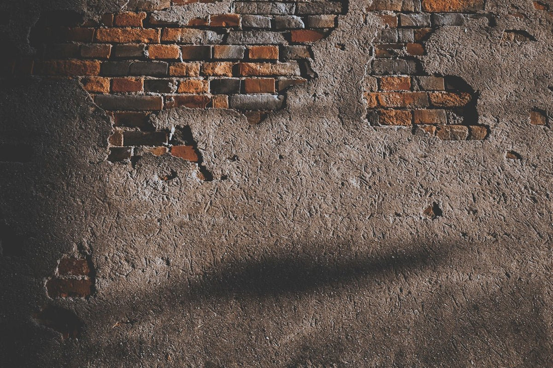 Addressing Bricks and Mortar: Solving Common Brick on a Wall Challenges - JJ Building Materials