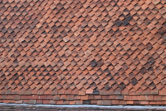 Exploring the Best Practices for Utilising Redland Roof Tiles Colours with BMI Redland Concrete Plain Eave Top Tile - JJ Building Materials