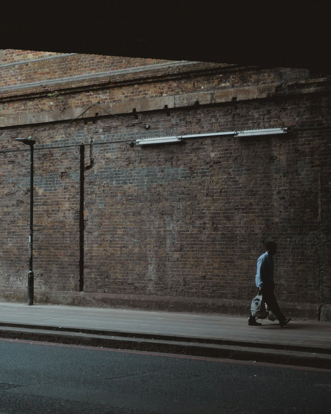 London brick's impact on architectural trends showcasing stunning examples of its modern appeal and functionality today - JJ Building Materials