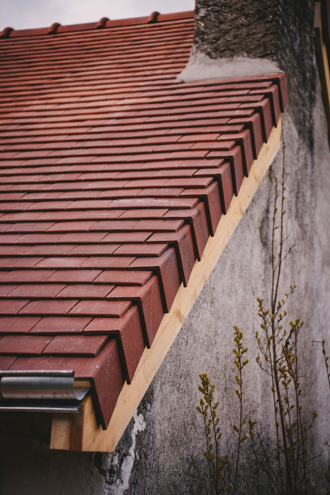 Maximise Your Home's Aesthetic with BMI Redland 49 Concrete Roof Tile A Comprehensive Look into Redland Roof Tiles Colours and Features - JJ Building Materials