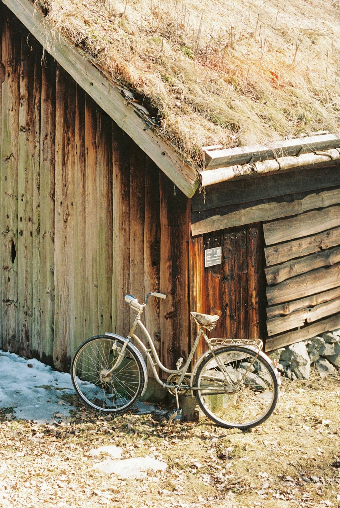 Top Tips for Utilising Small Sheds for Garden Tools and Bikes - JJ Building Materials