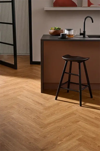 Woodpecker Craft Fall Oak Herringbone Stratex Wood Flooring With Built In Underlay (1.44m2)