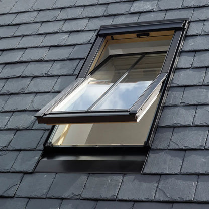 VELUX GGL Conservation Centre Pivot White Painted Roof Window