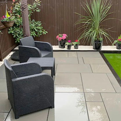 Aravalli Grey Indian 20mm Sandstone Paving Slabs - Sawn & Honed - Patio Kit