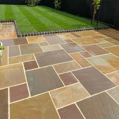 Elite Buff Indian 22mm Sandstone Paving Slabs - Riven - Patio Kit