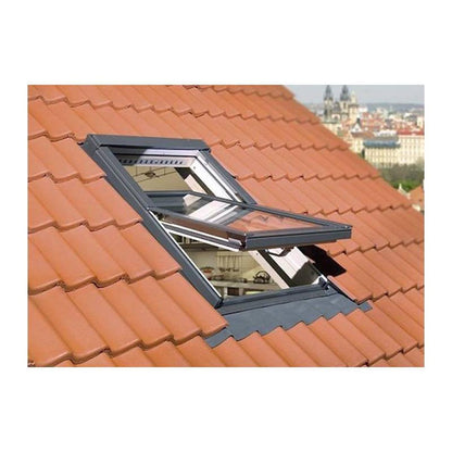 Fakro FTP-V P2 Pine Laminated Centre Pivot Roof Window - JJ Building Materials
