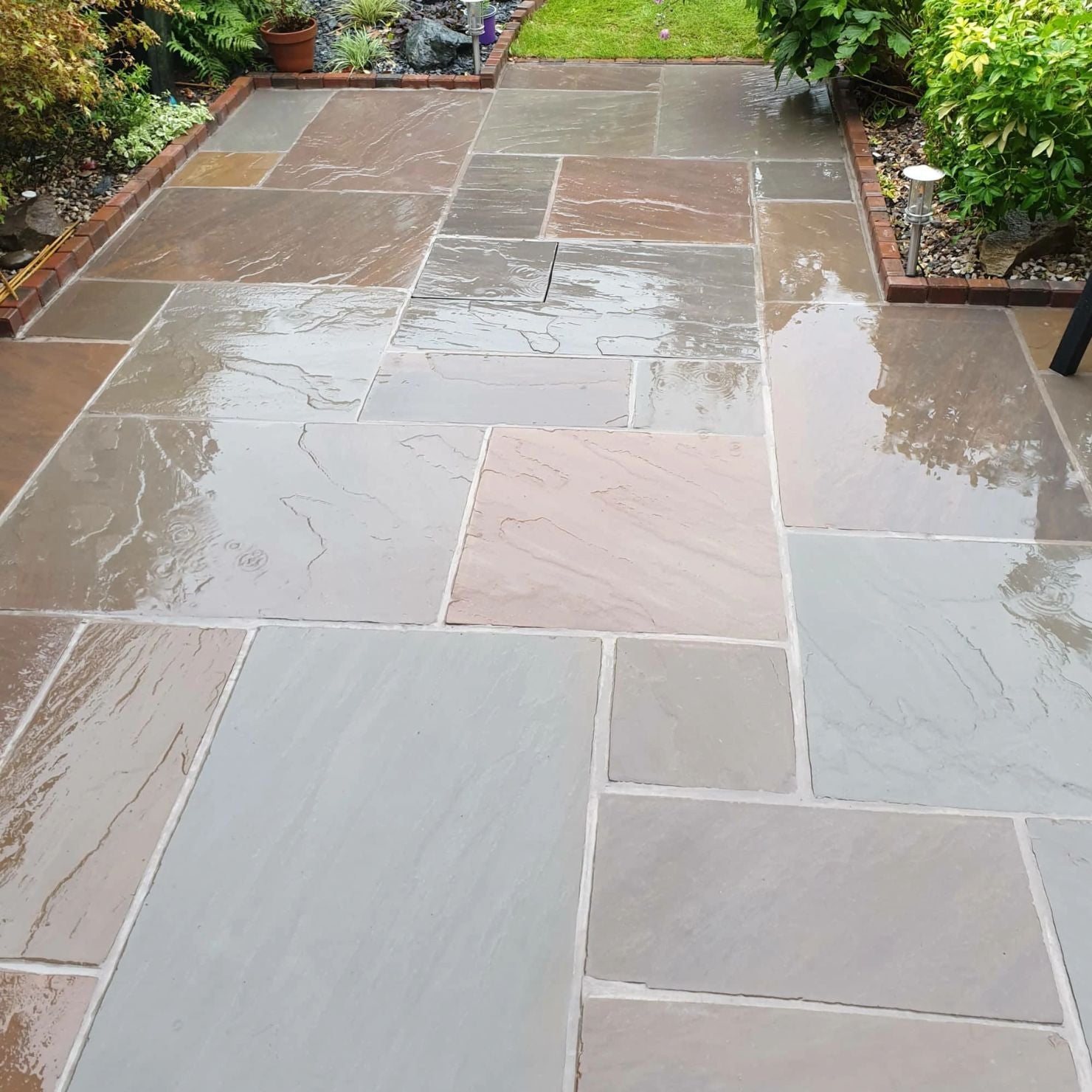 Fall Brown Indian 22mm Sandstone Paving Slabs - Riven - Patio Kit - JJ Building Materials