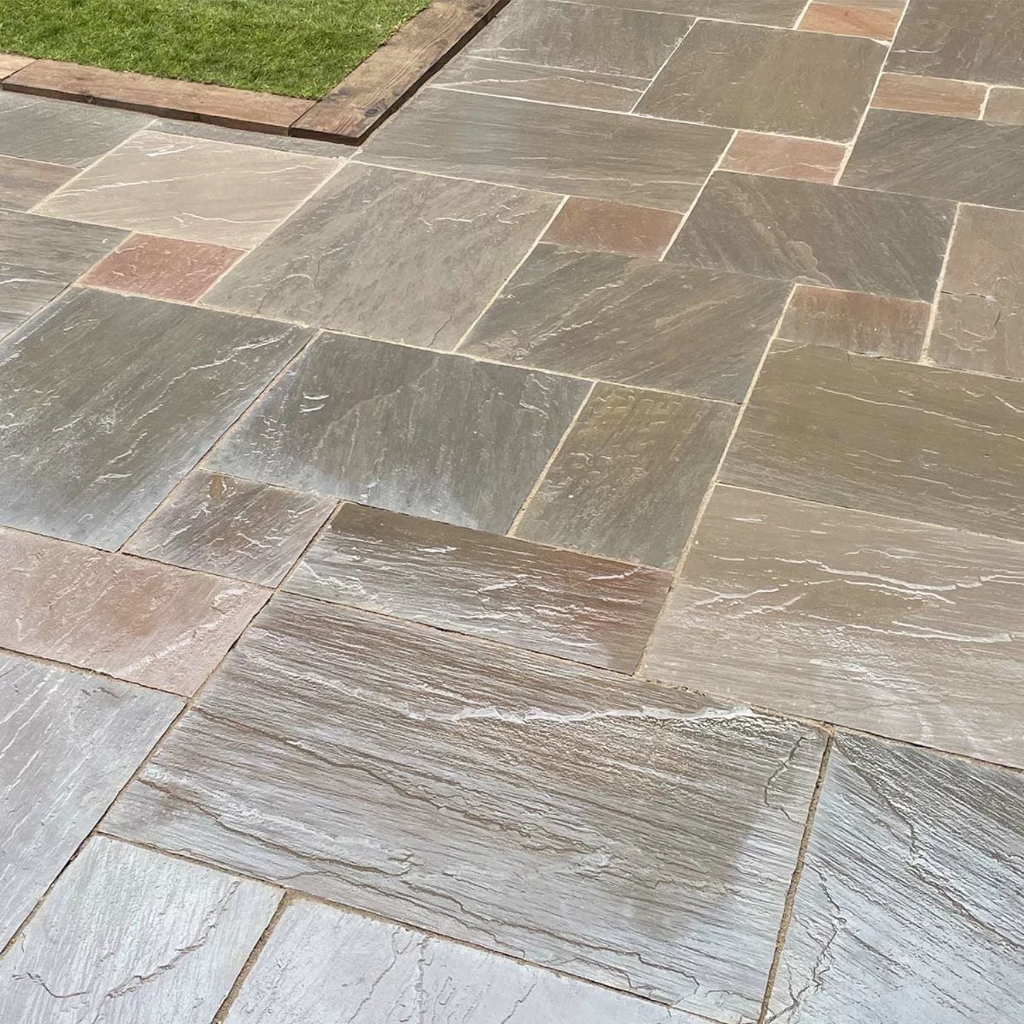 Fall Brown Indian 22mm Sandstone Paving Slabs - Riven - Patio Kit - JJ Building Materials