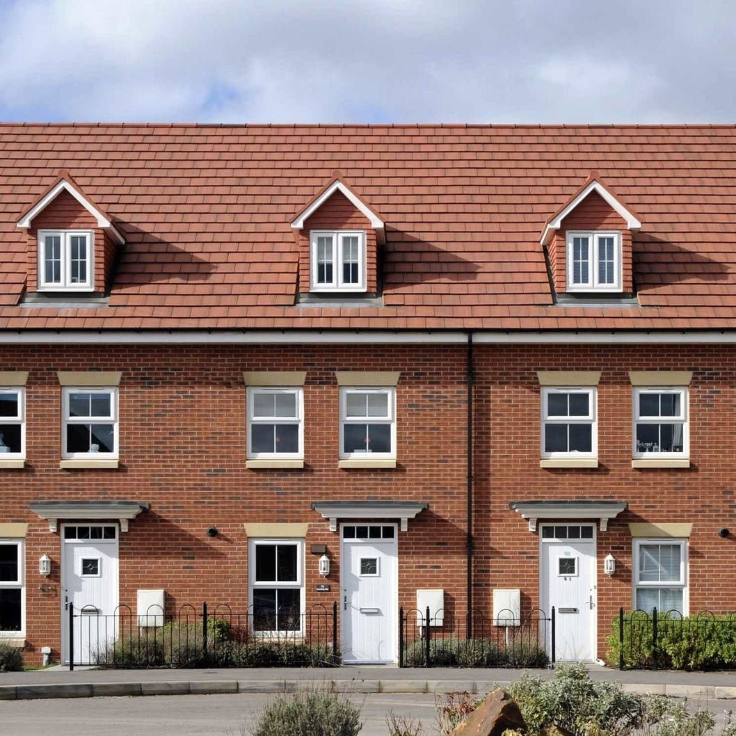 Ibstock Hardwicke Welbeck Red Mixture Facing Brick Pack of 475 - JJ Building Materials