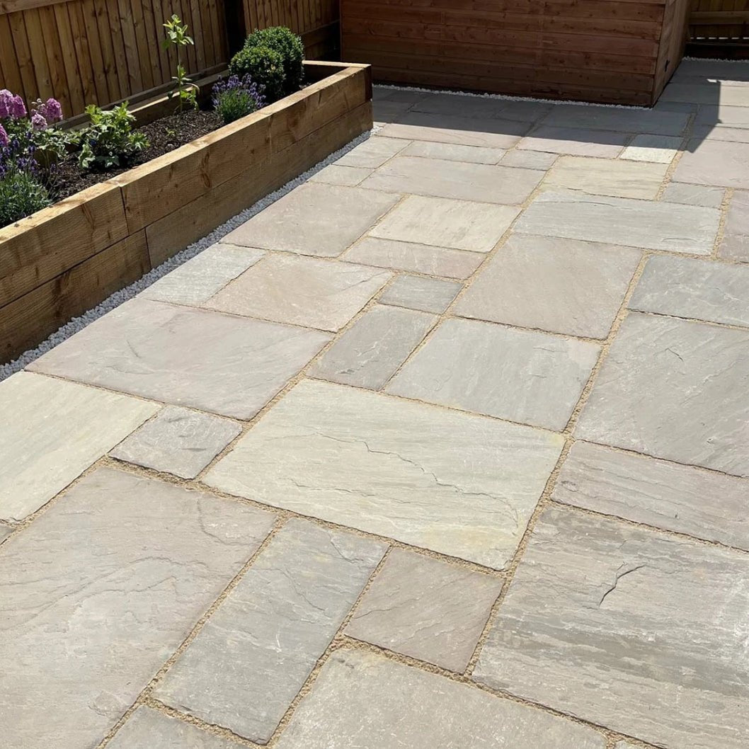 Imperial Green Indian 22mm Sandstone Paving Slabs - Tumbled - Patio Kit - JJ Building Materials