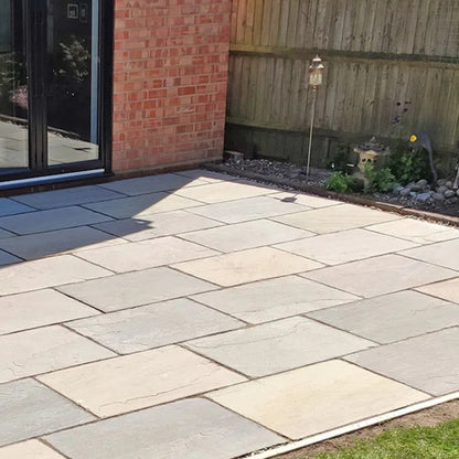 Imperial Green Indian 22mm Sandstone Paving Slabs - Riven