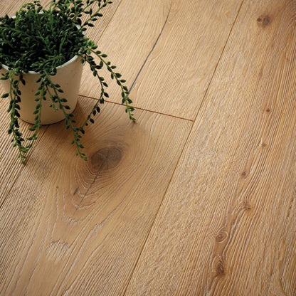 Katsura Oak Plank Brushed UV Oil Engineered Wood Flooring - 2.17m2 Pack Size | Contemporary Range