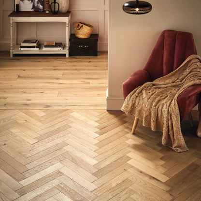 Nanzen Oak Plank Brushed UV Oil Engineered Wood Flooring - 2.17m2 Pack Size | Contemporary Range - JJ Building Materials