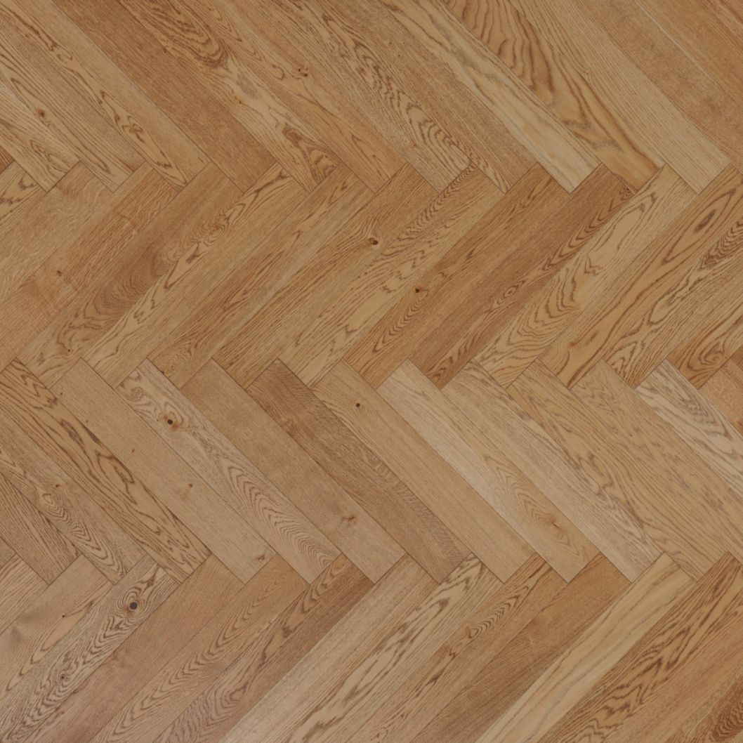 Oxbridge Oak Brushed Fusion Hybrid Engineered Wood Flooring - 1.92m2 Pack Size | Parquet Range - JJ Building Materials