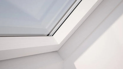 RoofLITE+ AAY B910 Centre Pivot Manual White Painted Roof Window - JJ Building Materials