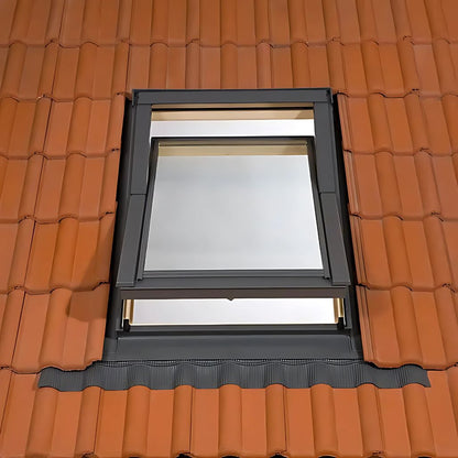 RoofLITE+ DPY B900 Centre Pivot Manual Pine Roof Window - JJ Building Materials