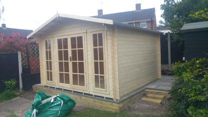 Shire Eppings Log Cabin With 28mm Log Thickness - JJ Building Materials