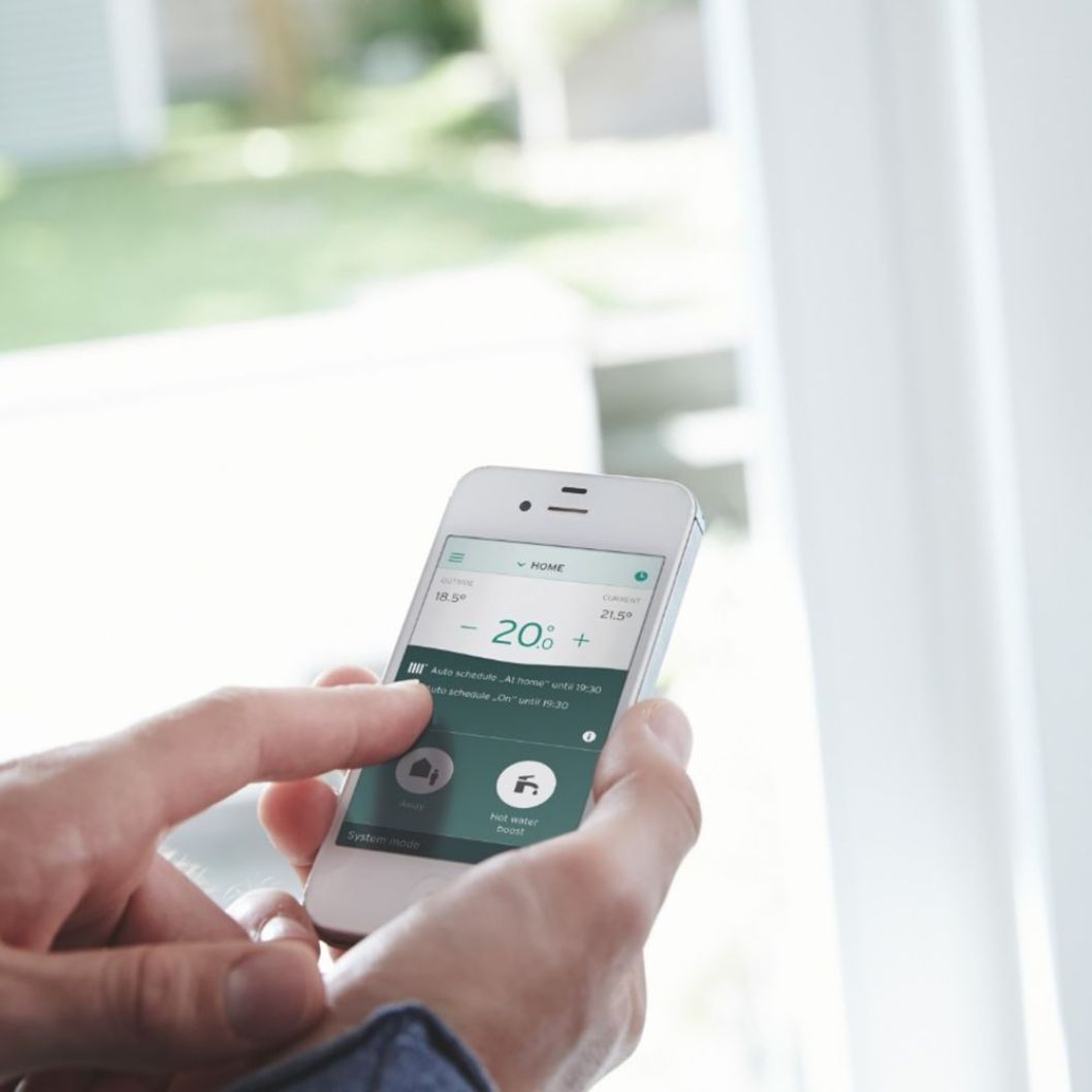 Vaillant vSmart Internet Room Thermostat - Combi - JJ Building Materials